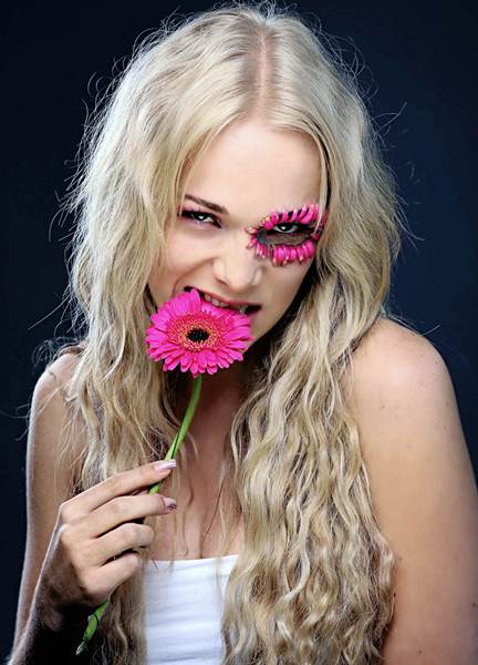 Flower Power | Smile4Photo Hochzeitsfotografie 1 SmilePhotoAkisKonstantinidisNecktarakisKonstantinidisE Mail:info@smilephoto.dePhone:+()HochzeitsfotografAußergewöhnlicheHochzeitsfotosDeutschlandweitEuropaweitWeltweitPortraitfotografKonzertfotografEventfotografBaden WürttembergBayernBerlinBrandenburgBremenHamburgHessenMecklenburg VorpommernNiedersachsenNordrhein WestfalenRheinland PfalzSaarlandSachsenSachsen AnhaltSchleswig HolsteinThüringenStuttgartMünchenBerlinPotsdamWiesbadenSchwerinHannoverDüsseldorfMainzSaarbrückenDresdenMagdeburgKielErfurtPhotoboothHochzeitsvideo